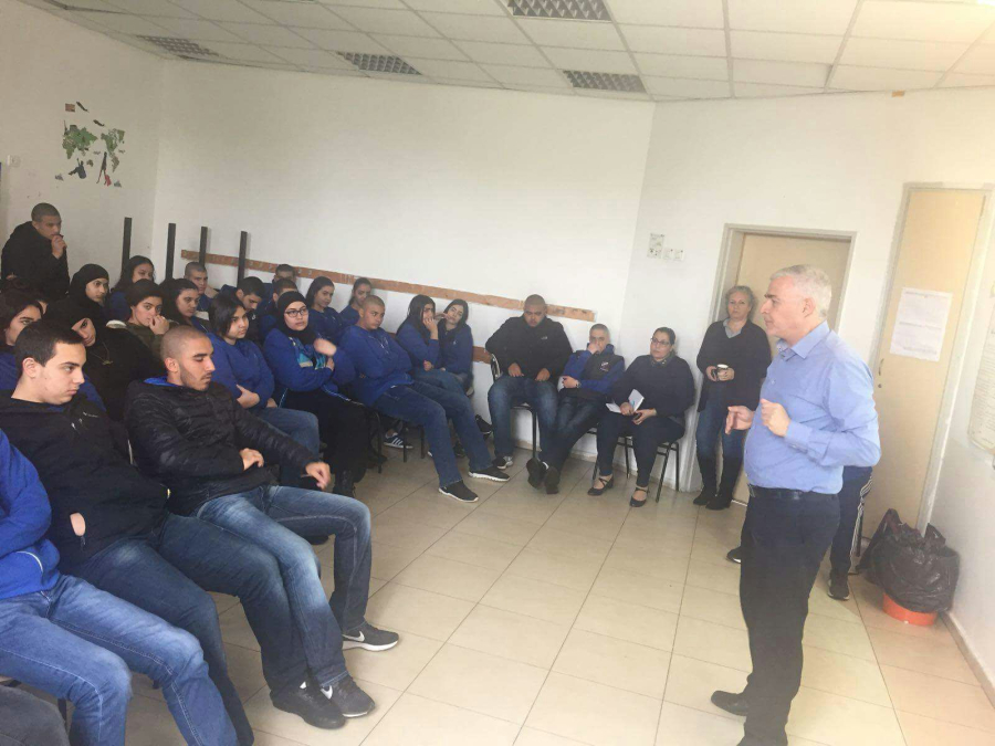  محاضرة حول القرى المهجّرة لطلاب الصفوف الحادية عشرة في مدرسة أجيال الثانوية بيافا